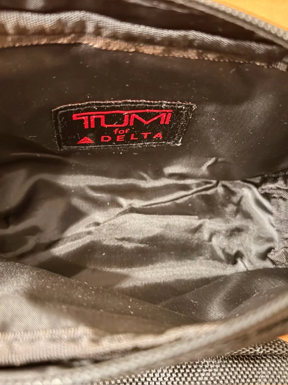 Kipling & Tumi Toiletry Bag bundle